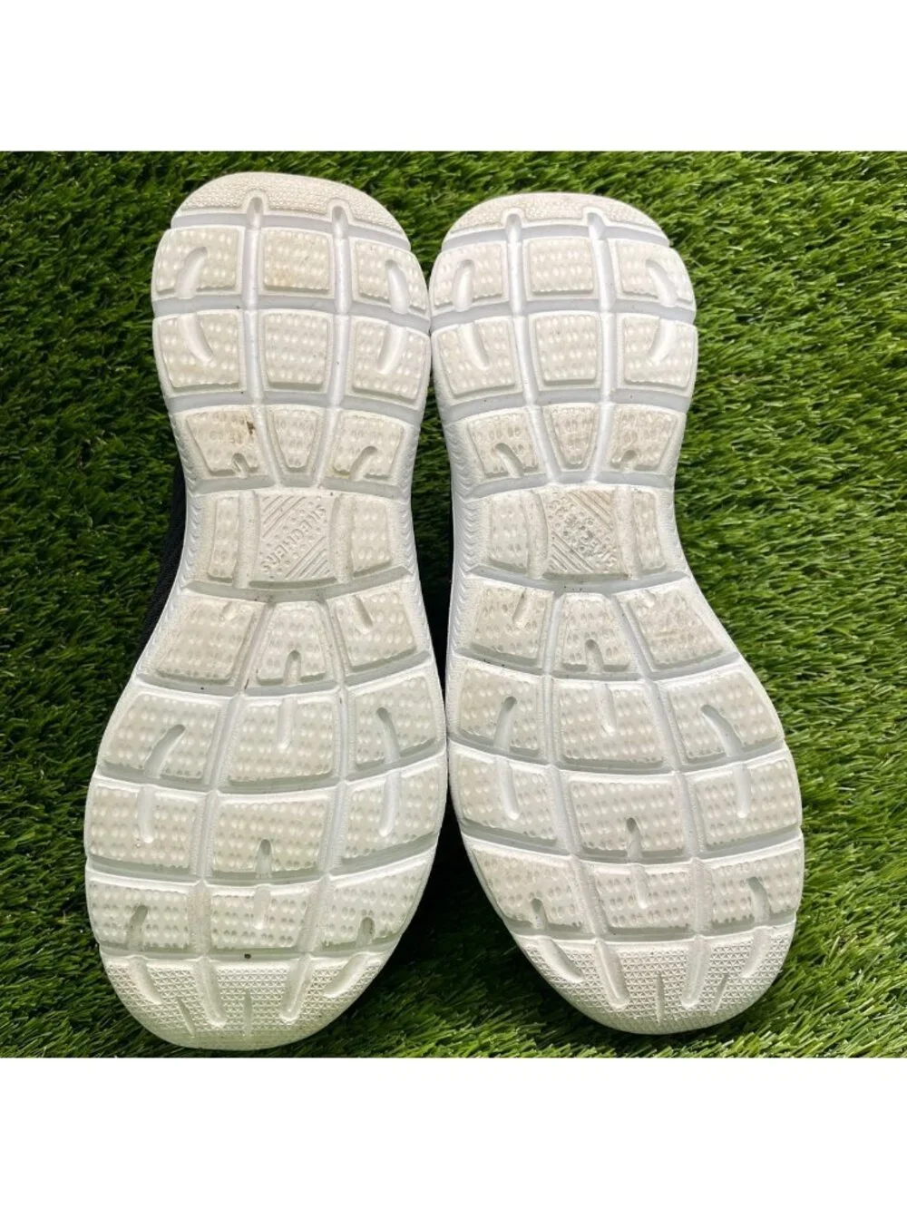 Skechers Womens Size 10D Black White Athletic Walking Slip On Shoes Sneakers_7